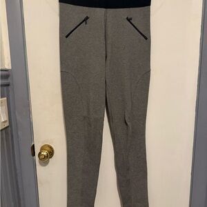 Zara Basics Gray and Black Leggings with Zipper Pockets